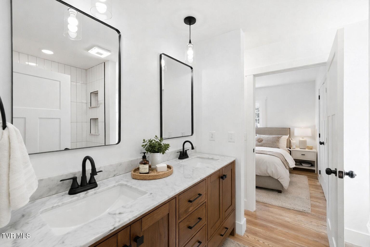 124 Hidden Valley Road