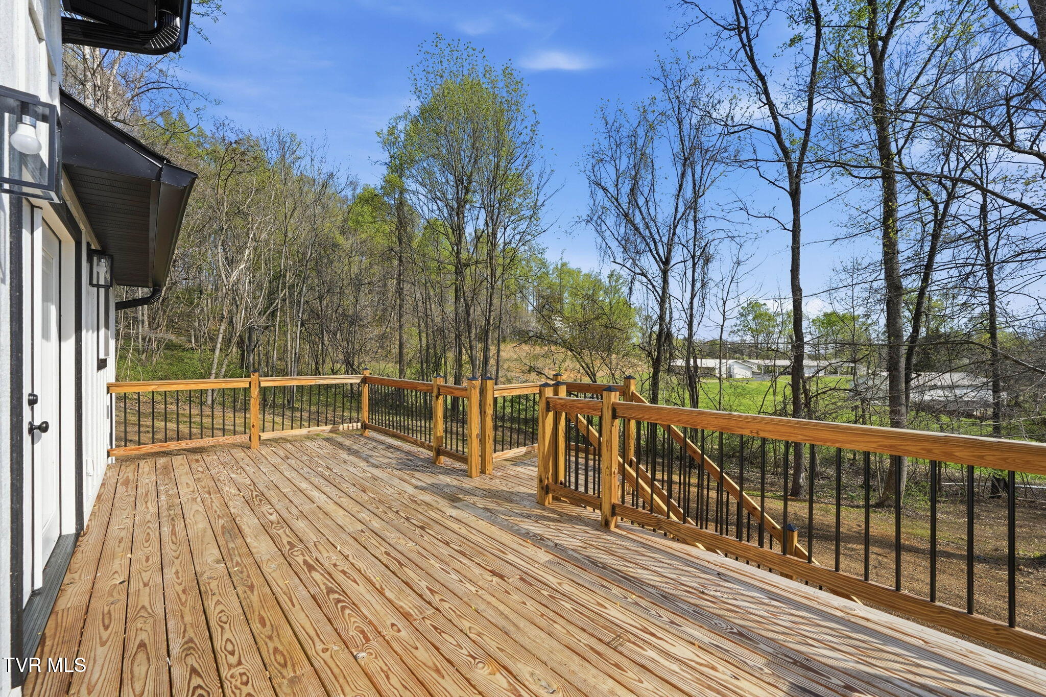 124 Hidden Valley Road