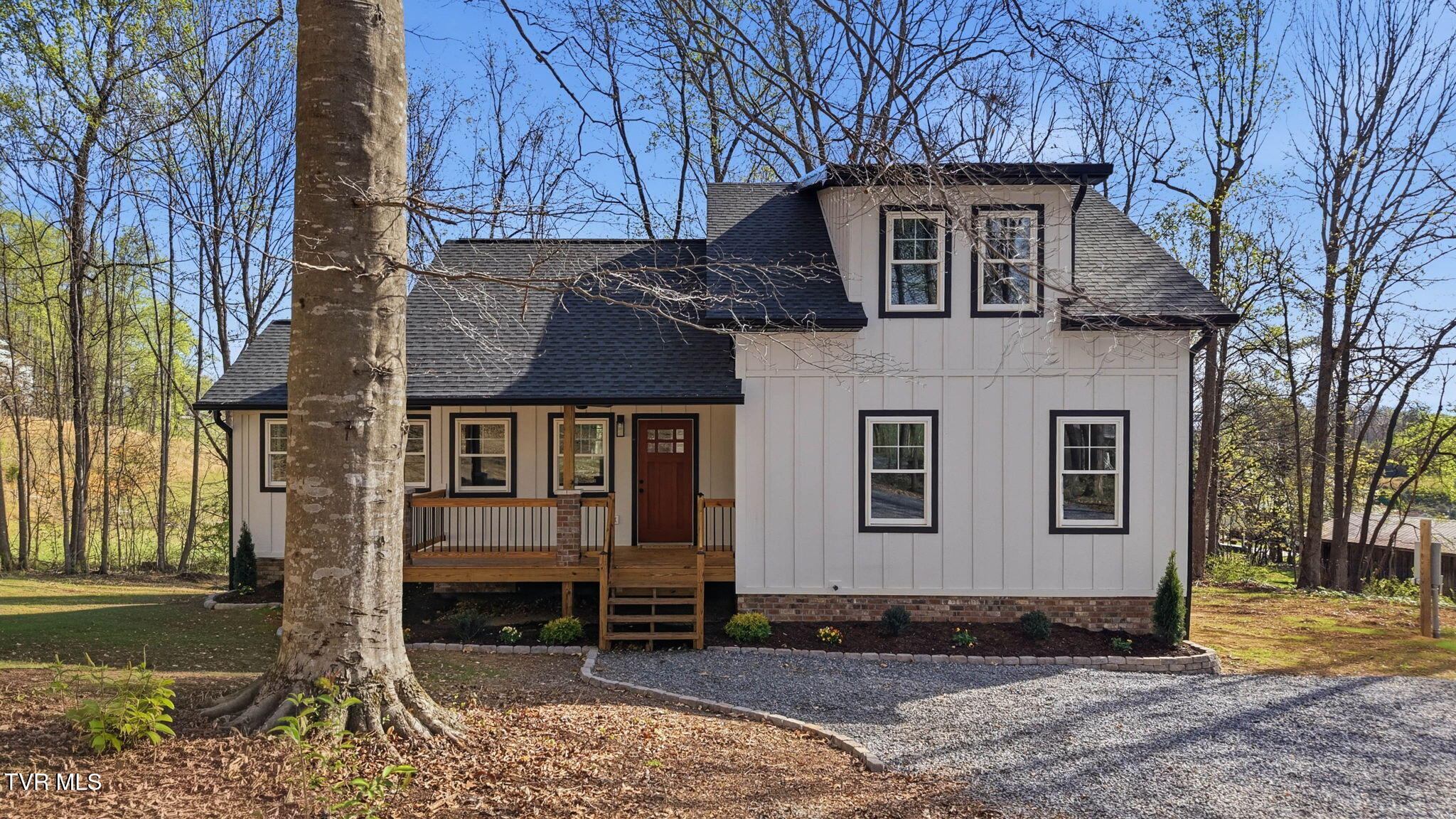 124 Hidden Valley Road