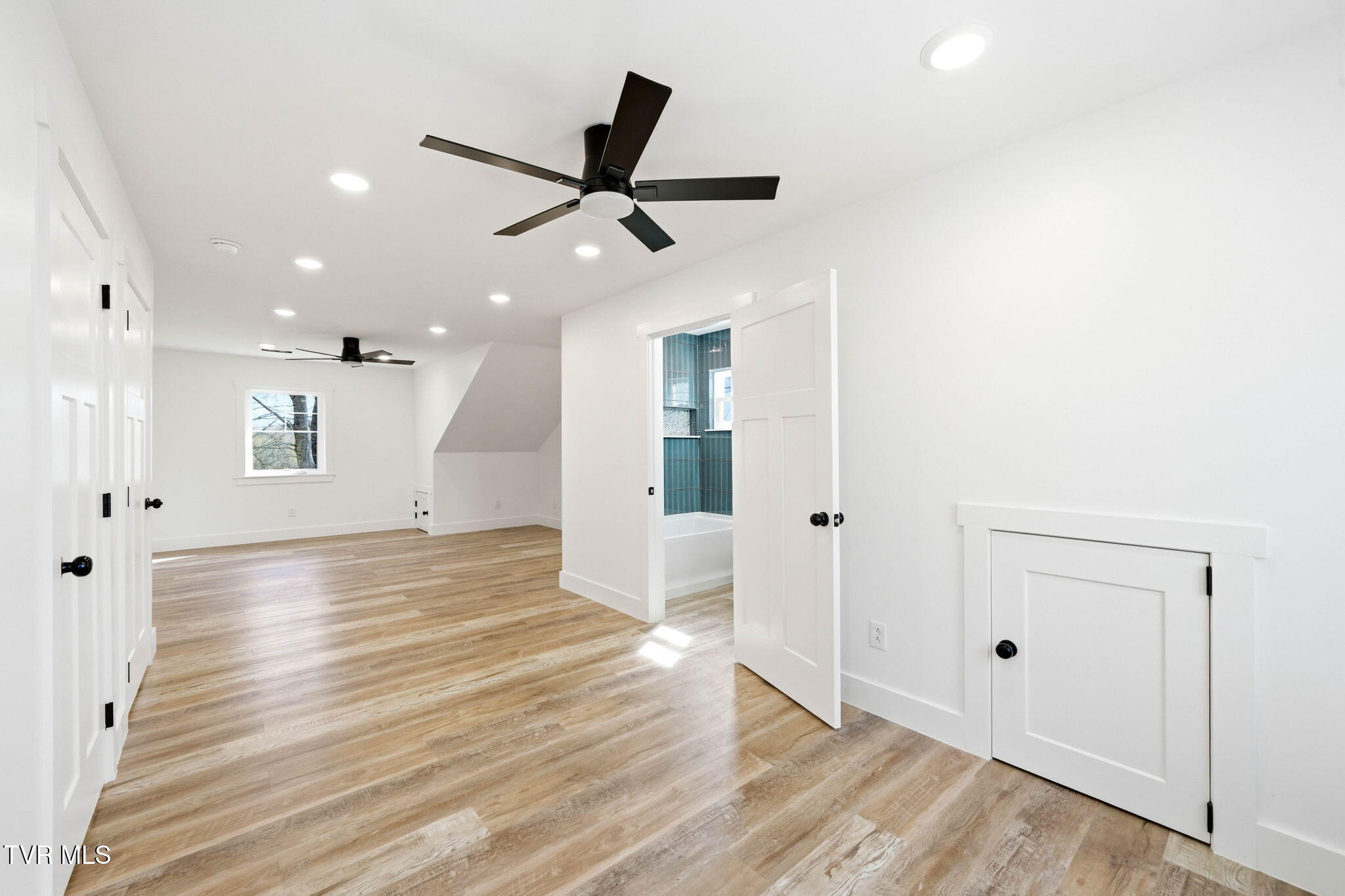 124 Hidden Valley Road