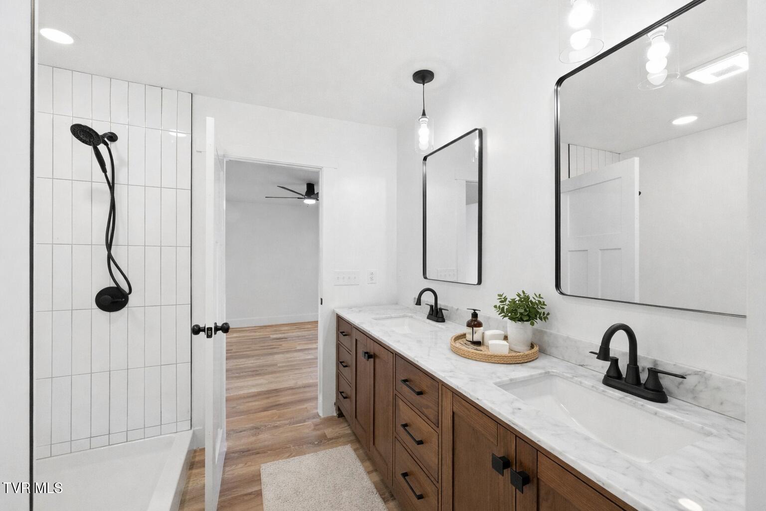 124 Hidden Valley Road