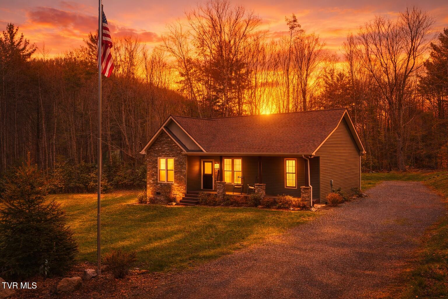 289 Myrtle Drive