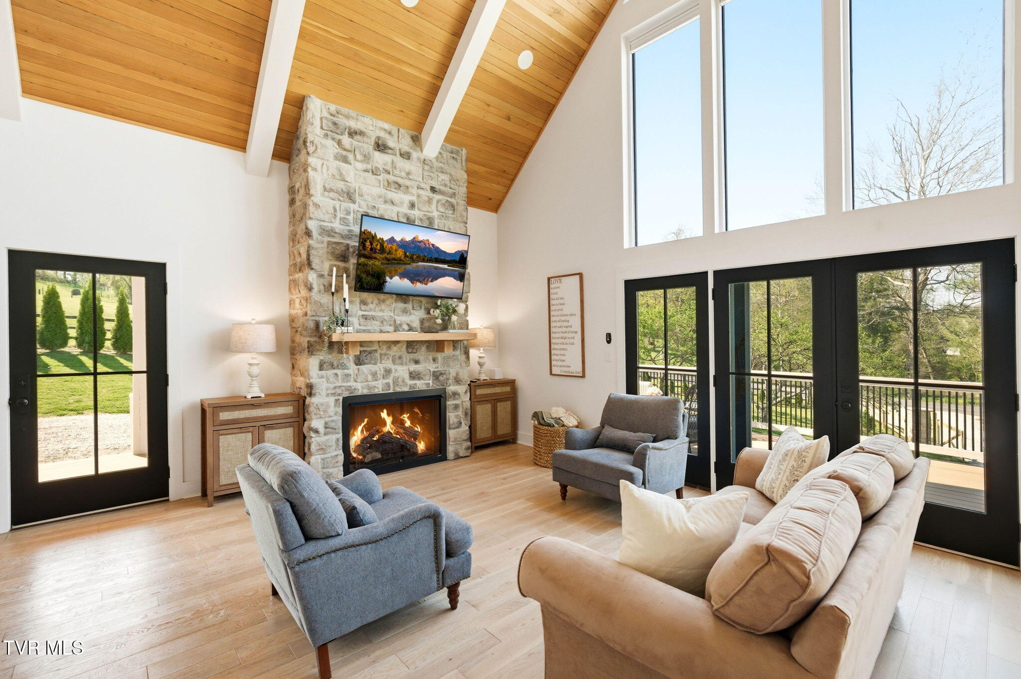 212 County Farm Road