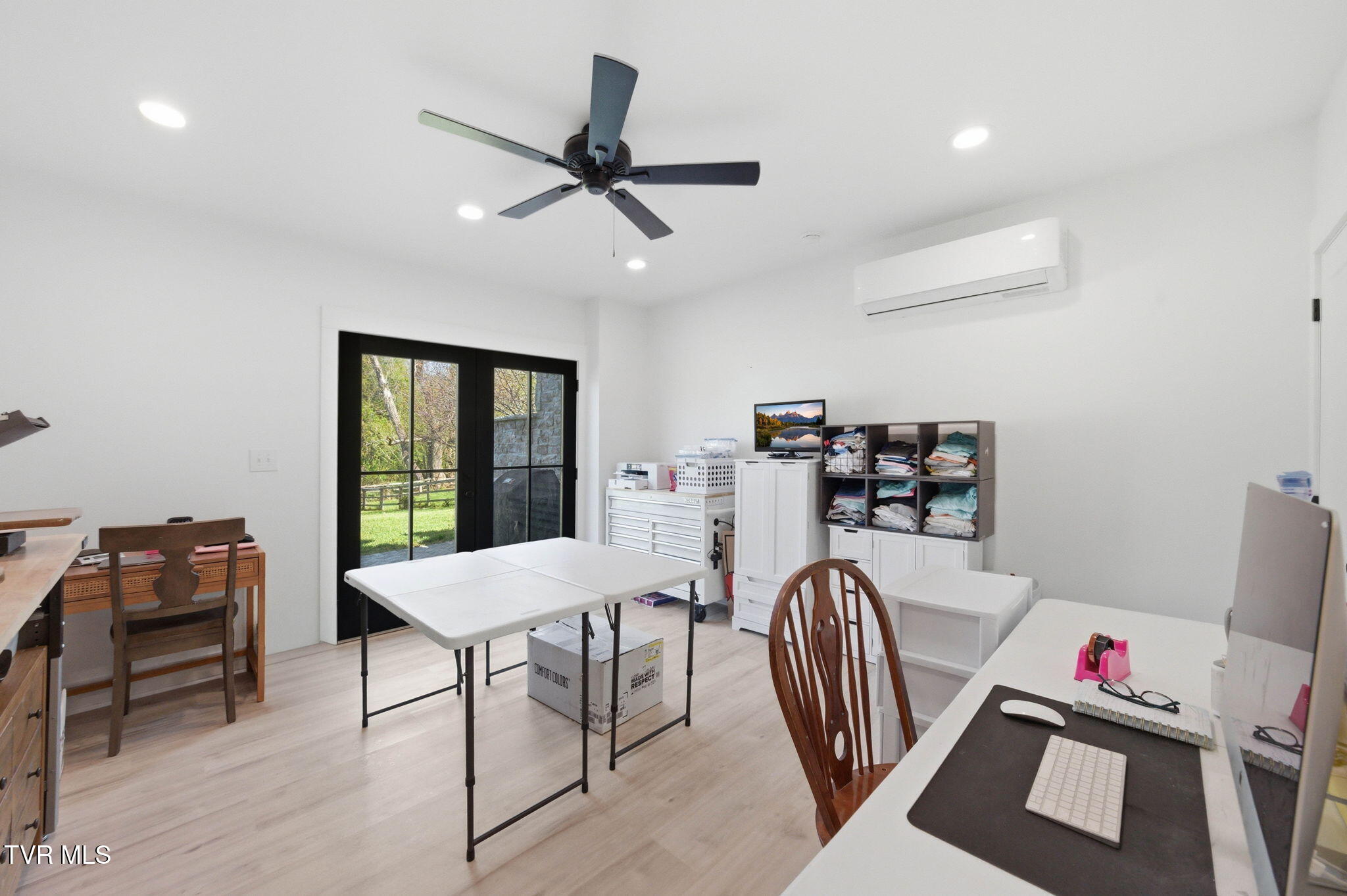 212 County Farm Road