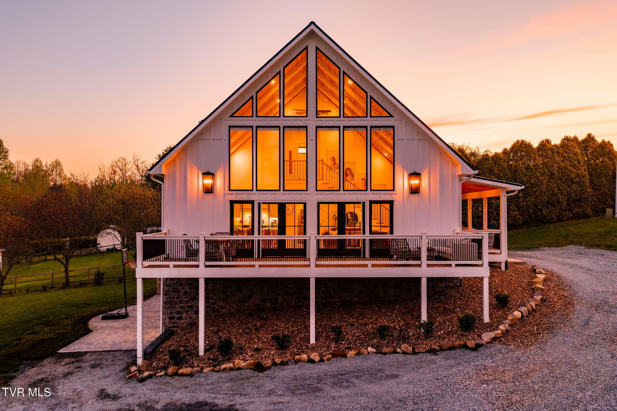 212 County Farm Road