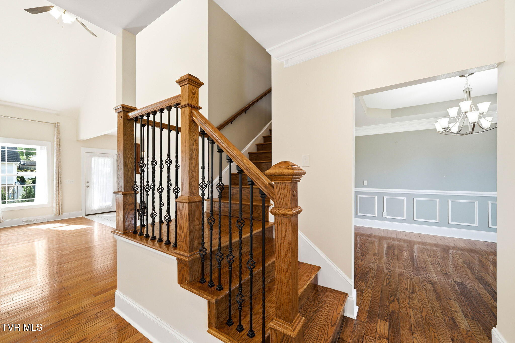 3901 Leaf Point