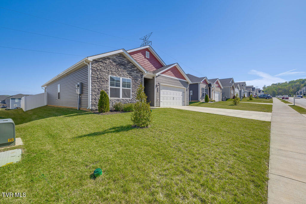 1810 Fox Meadows Circle