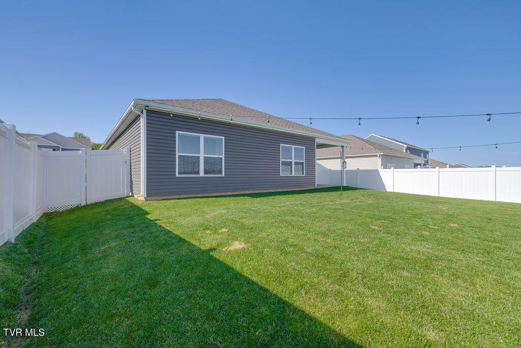 1810 Fox Meadows Circle