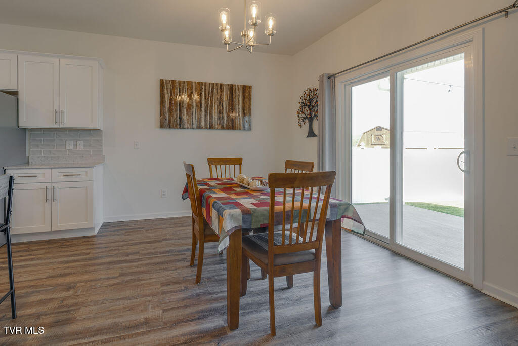 1810 Fox Meadows Circle