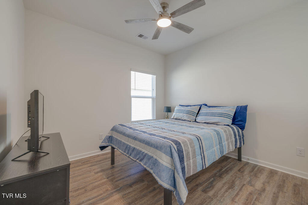 1810 Fox Meadows Circle