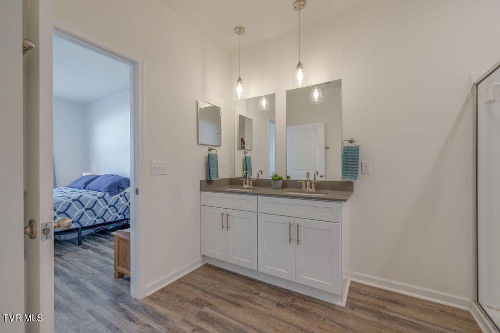 1810 Fox Meadows Circle