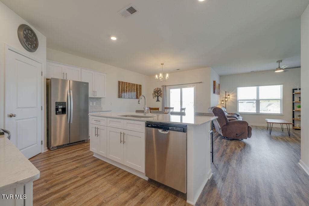 1810 Fox Meadows Circle