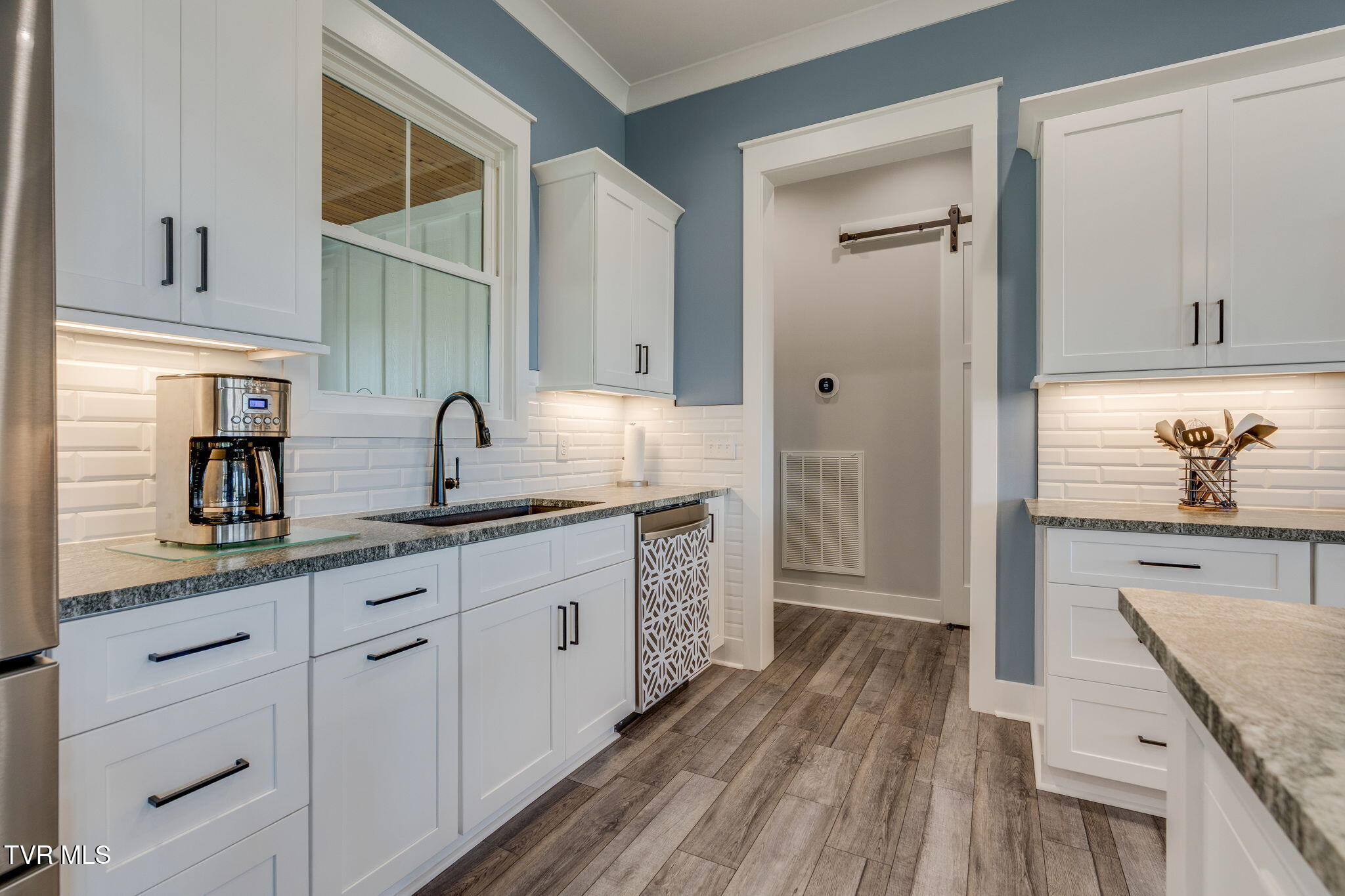 2137 Cattlemans Trail