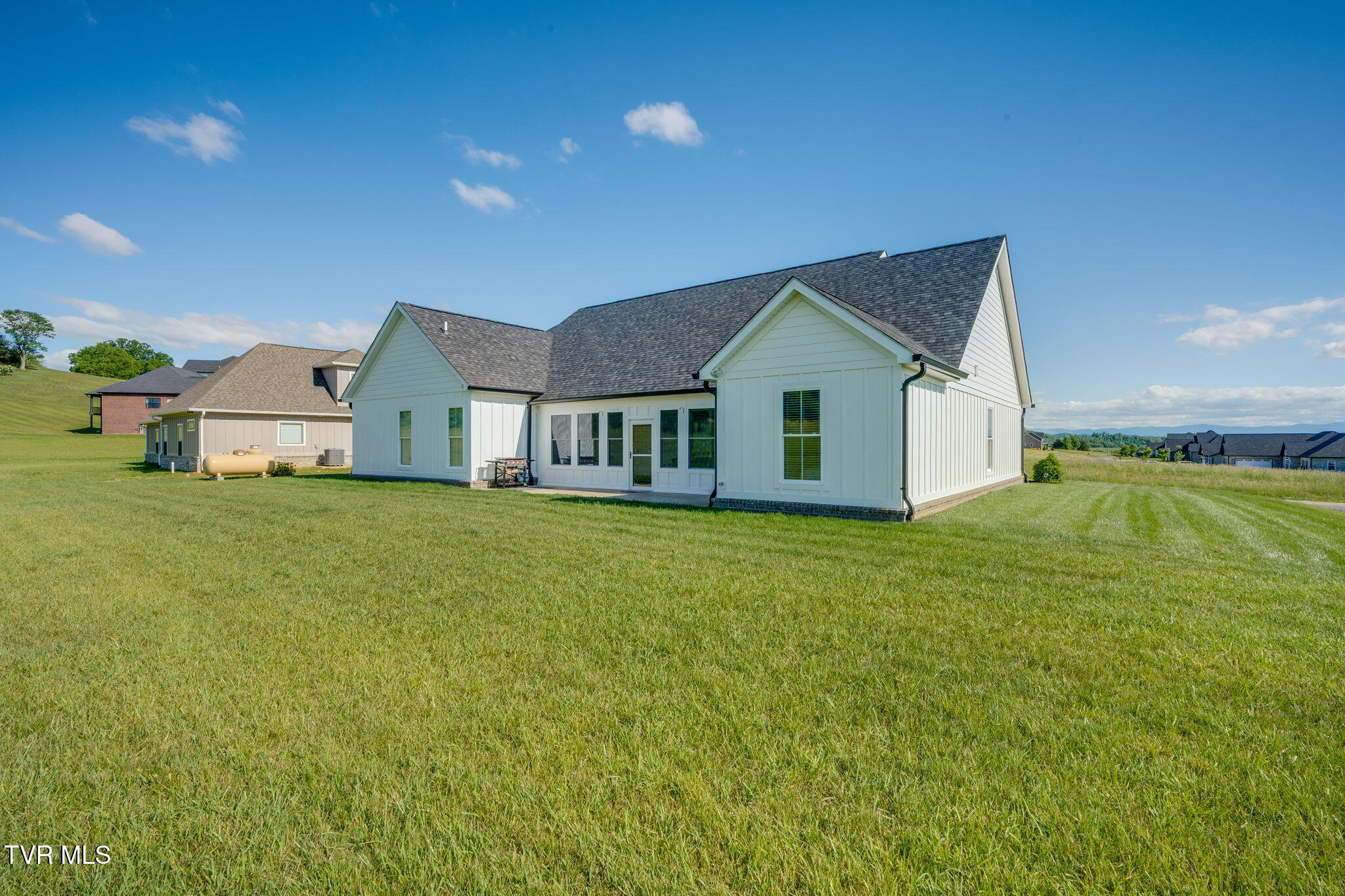 2137 Cattlemans Trail