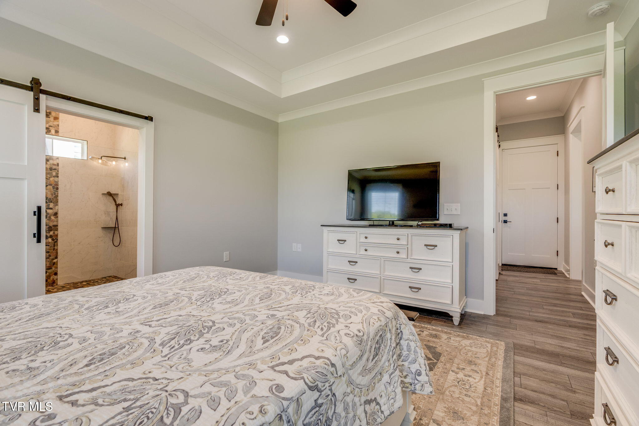 2137 Cattlemans Trail