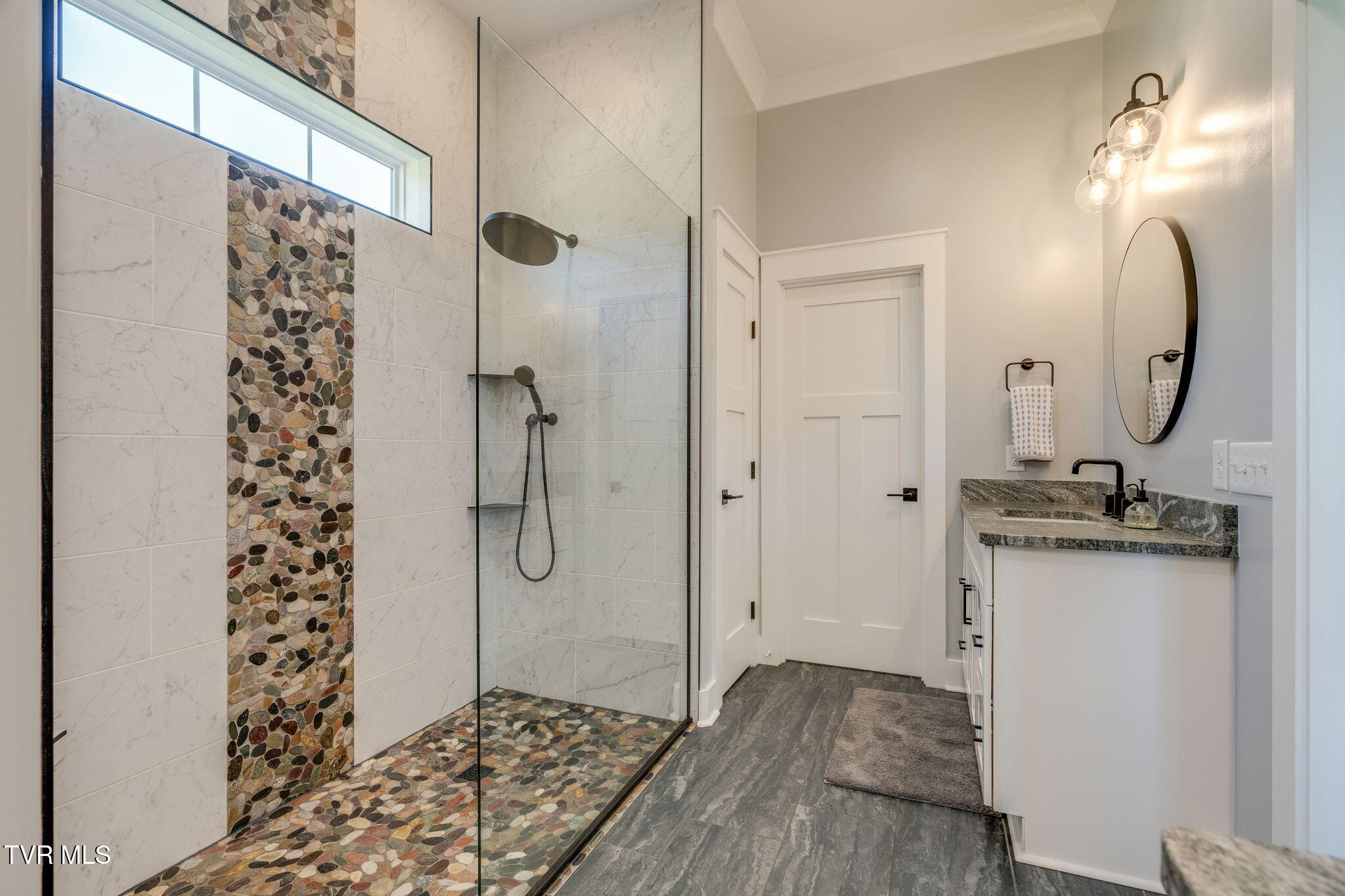 2137 Cattlemans Trail