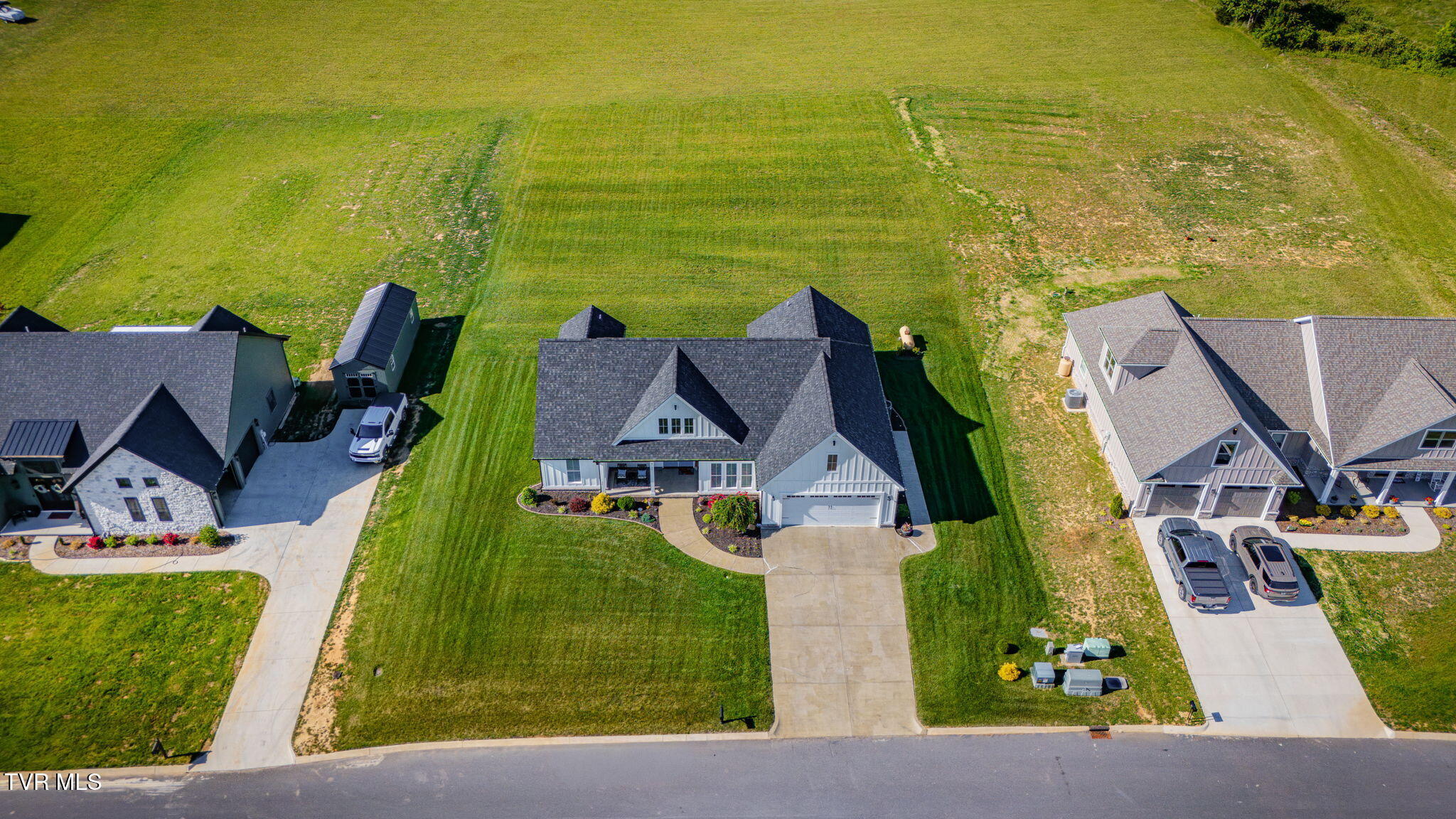2137 Cattlemans Trail