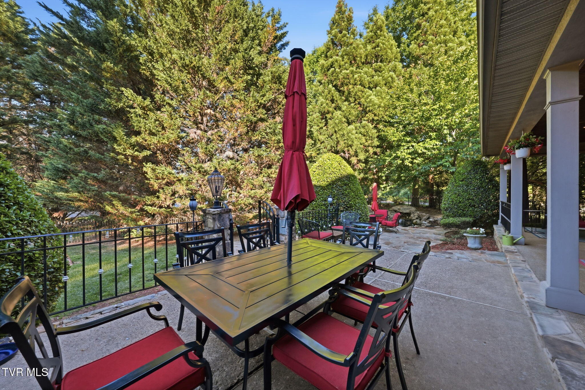 500 Magnolia Ridge Drive