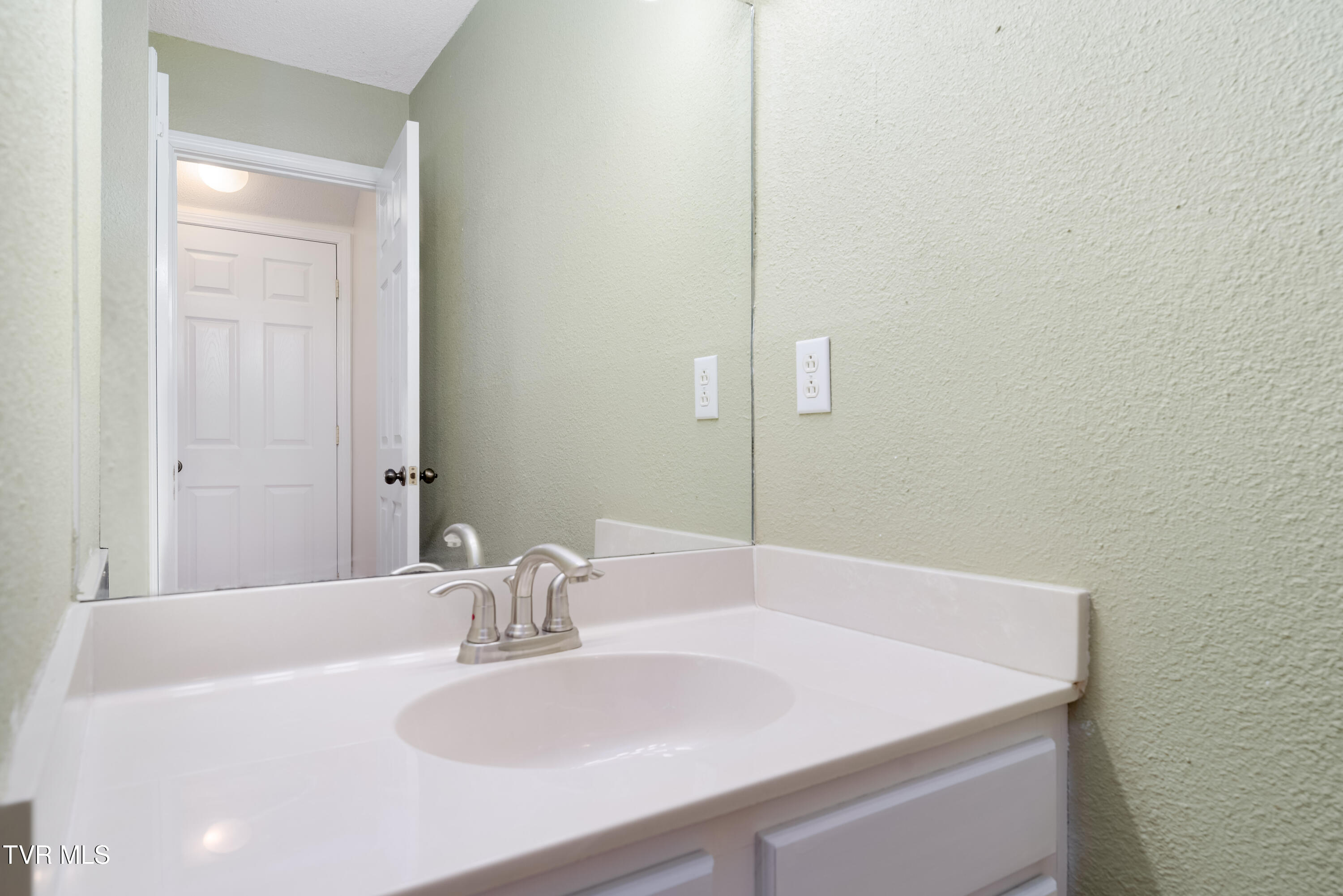 1129 Breckenridge Drive Na