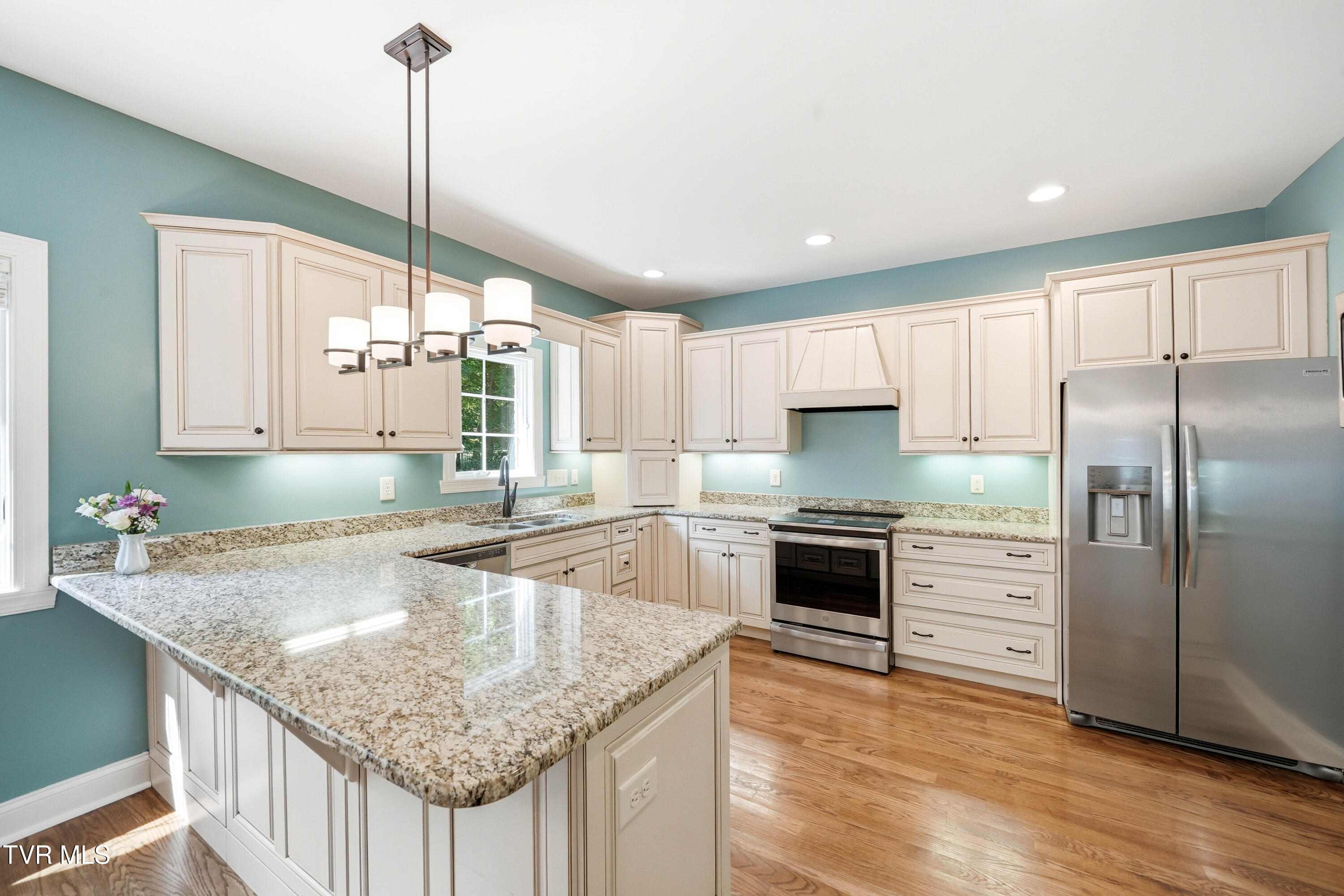 412 Shade Tree Way