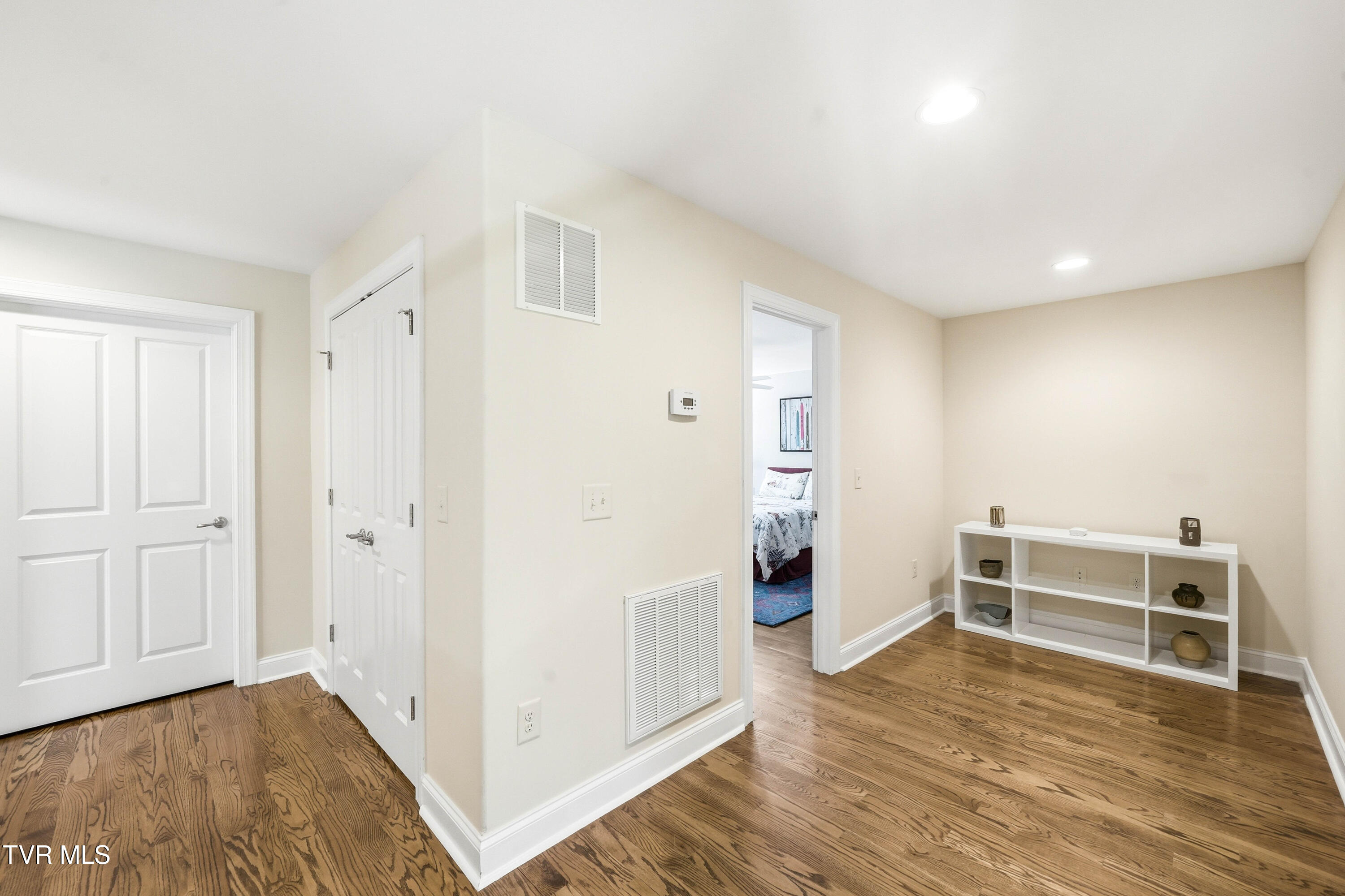 412 Shade Tree Way