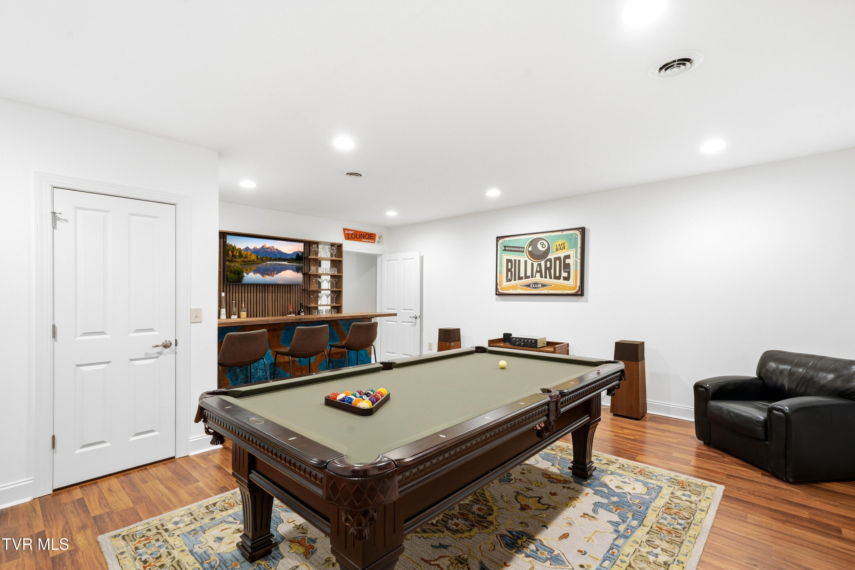 412 Shade Tree Way