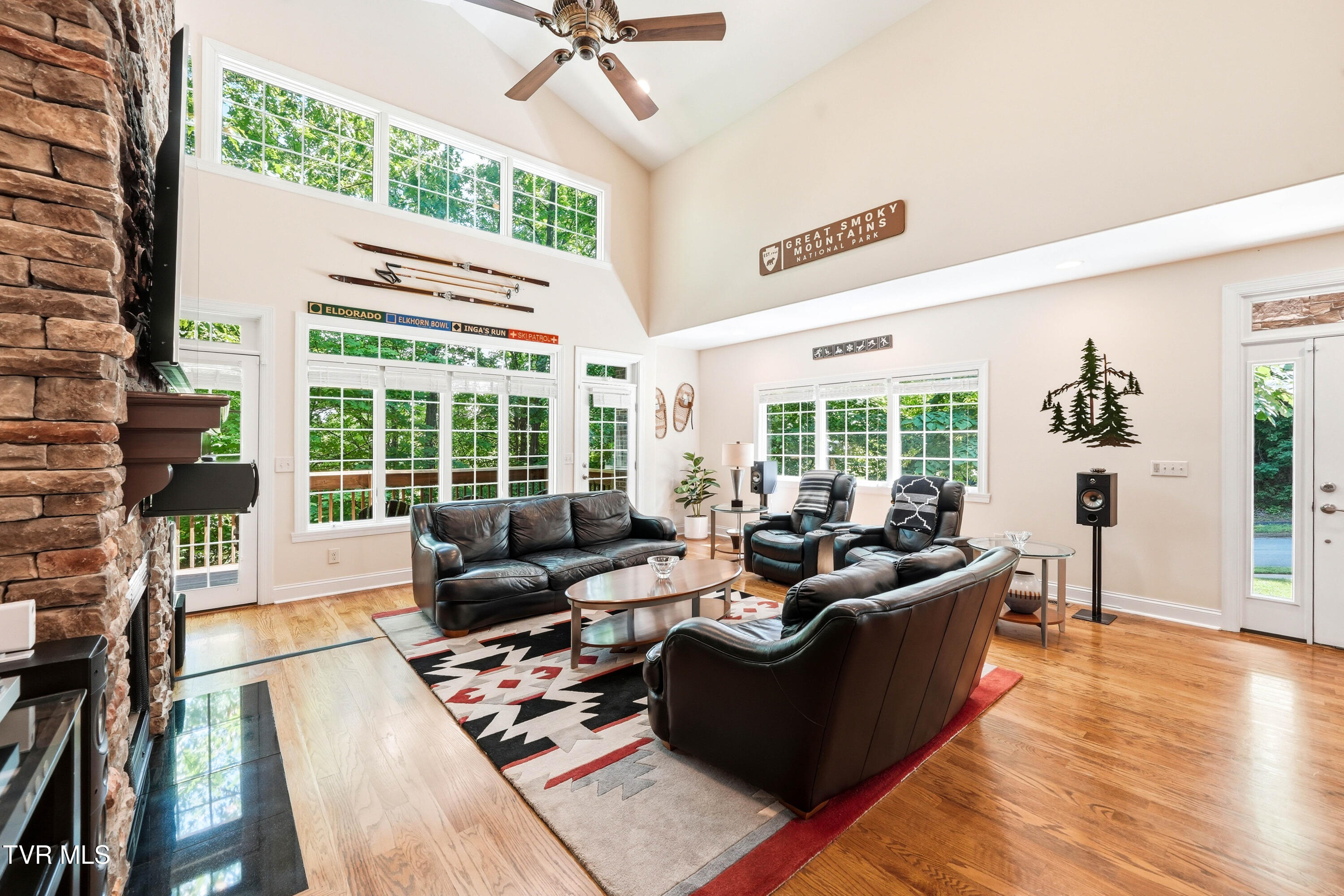 412 Shade Tree Way