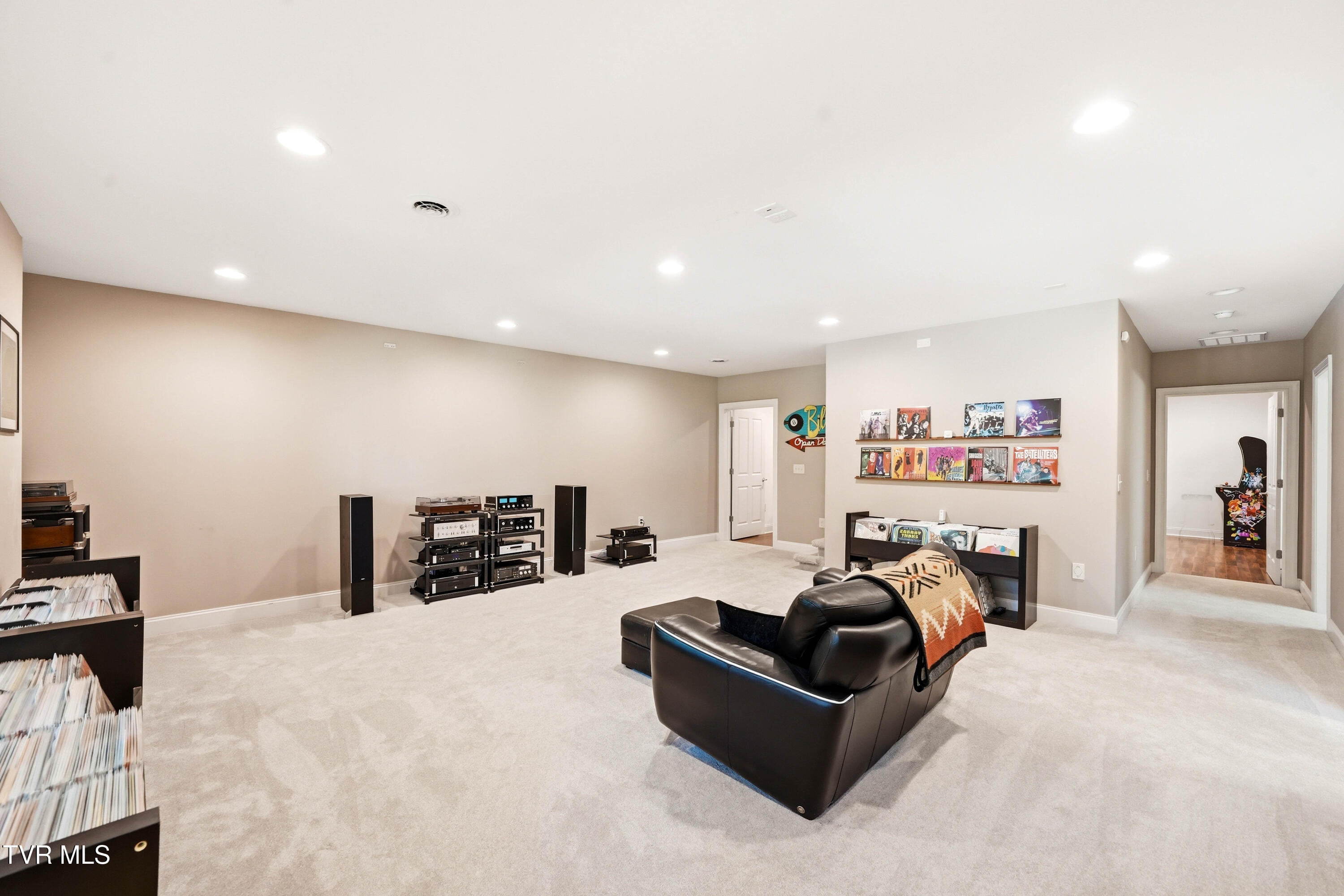 412 Shade Tree Way
