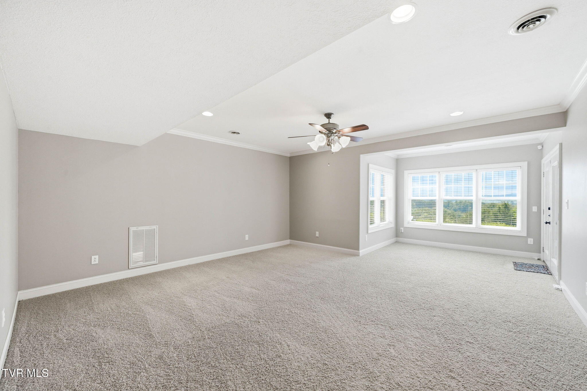 286 Sunset Ridge Court