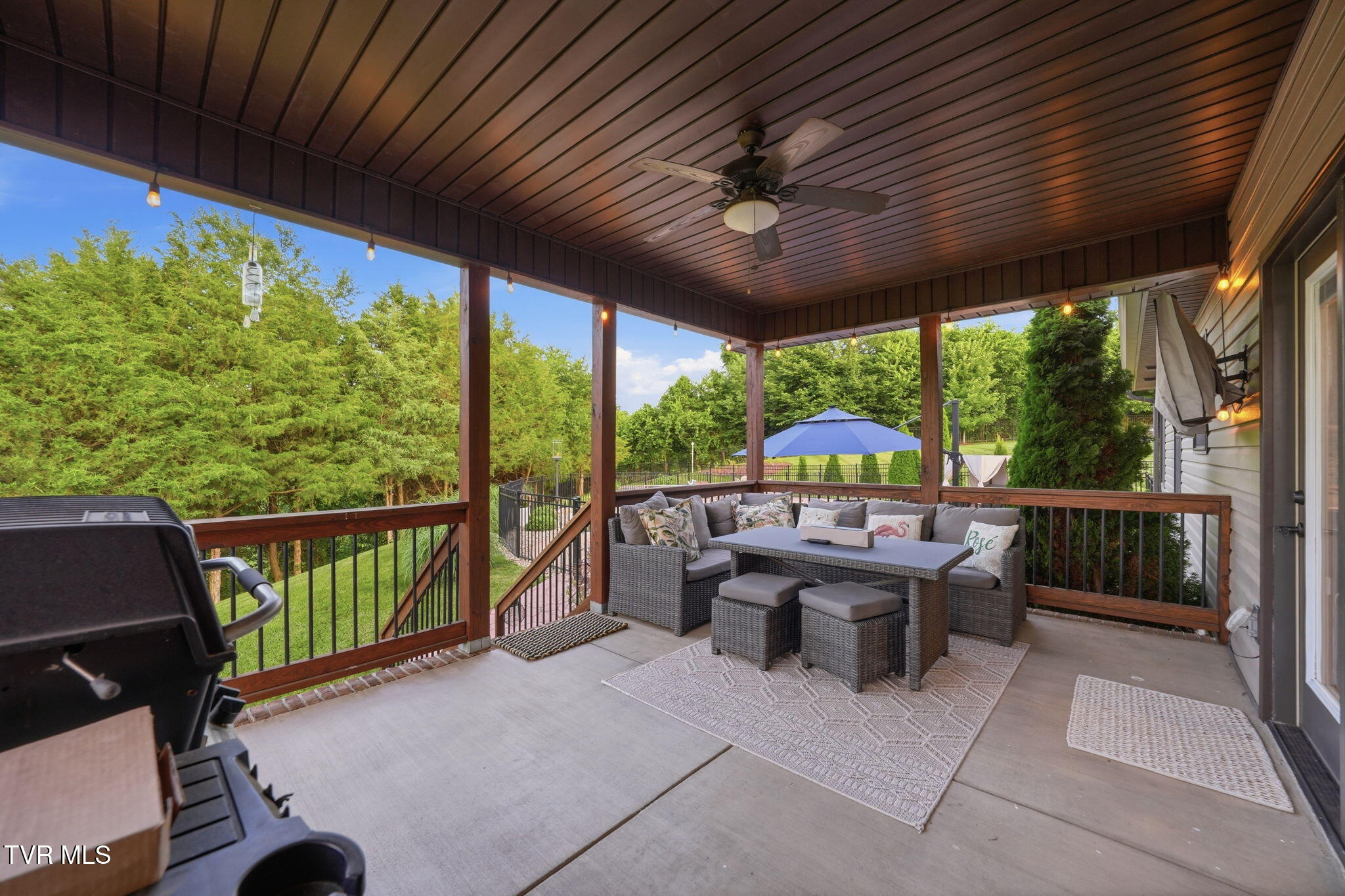 1300 Savin Falls