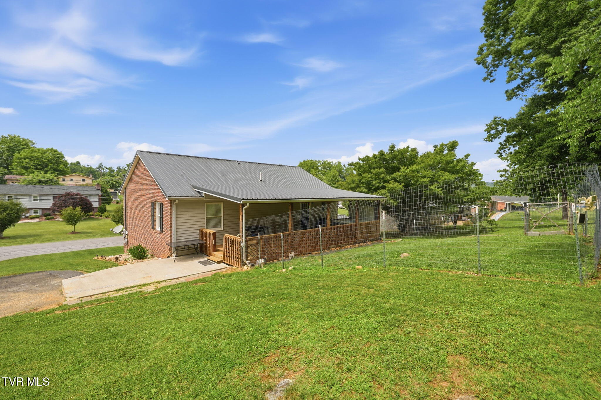 172 Echo Lane