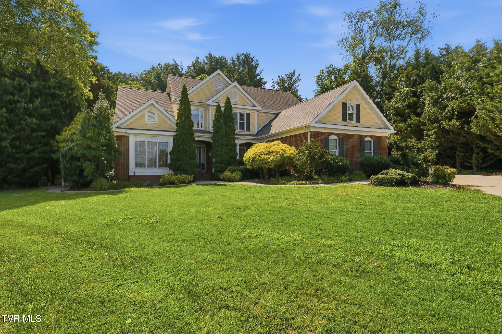 8 Fox Run Lane