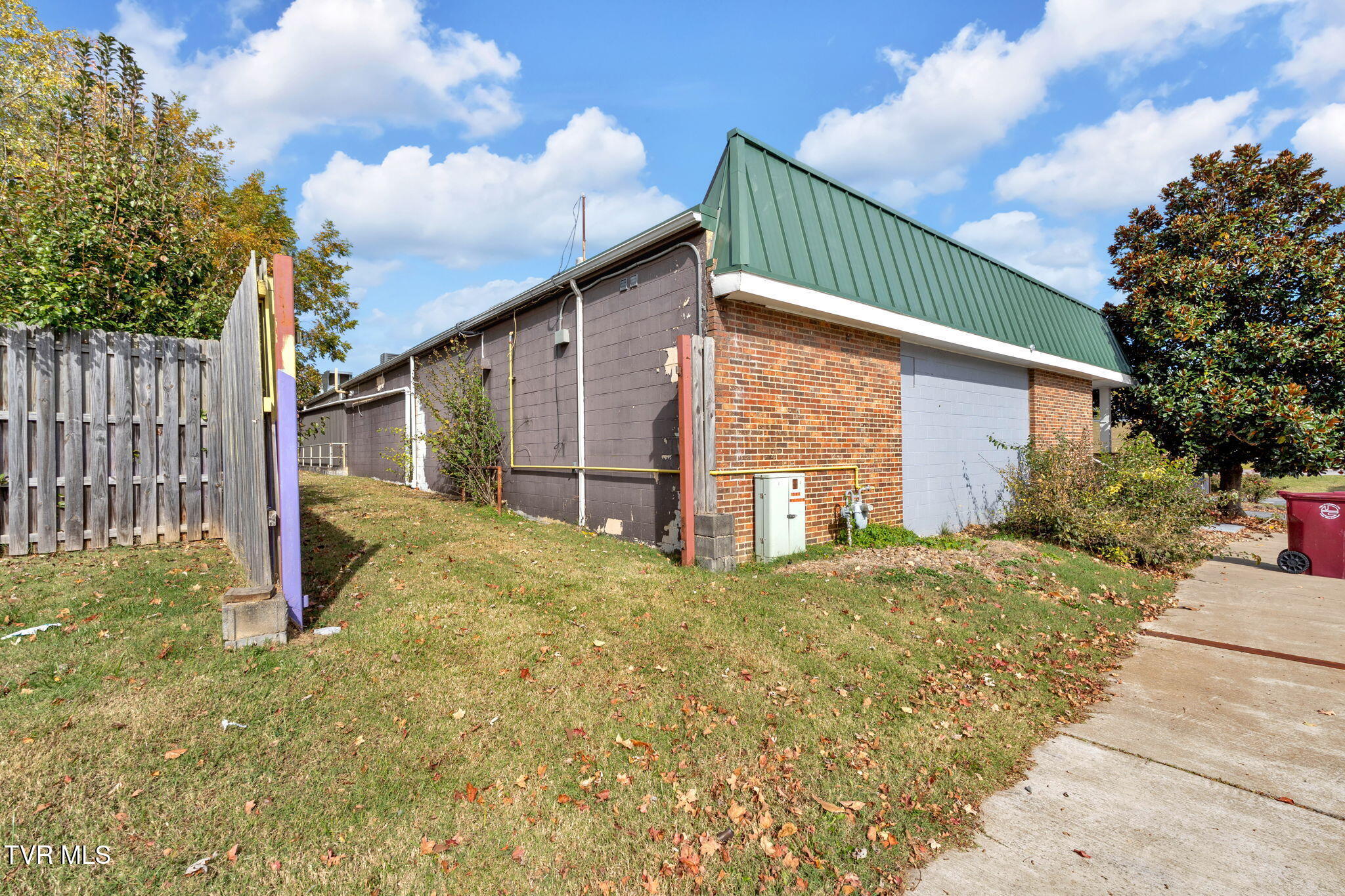 401a Elm Street