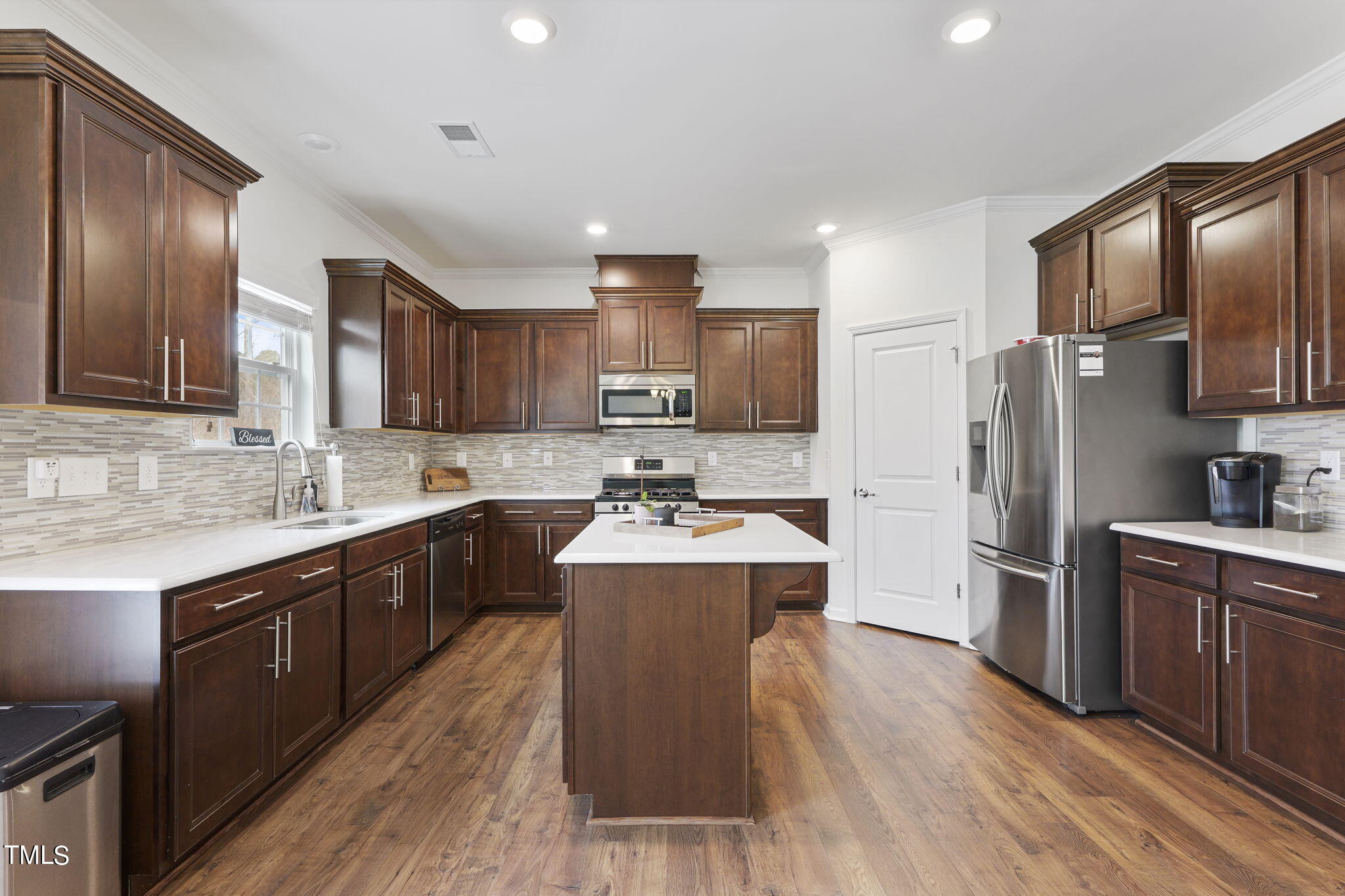 504 Frontera Court
