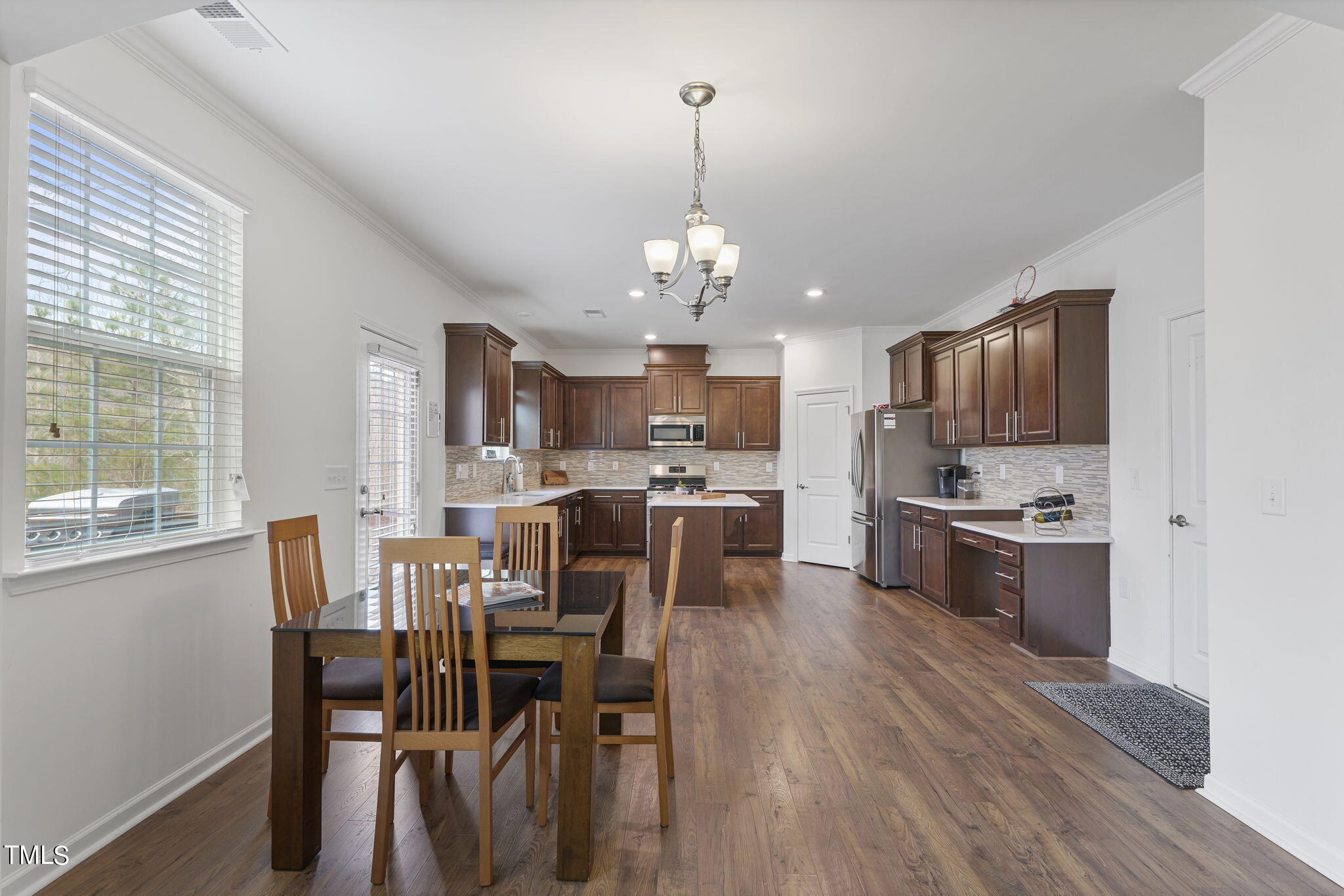 504 Frontera Court