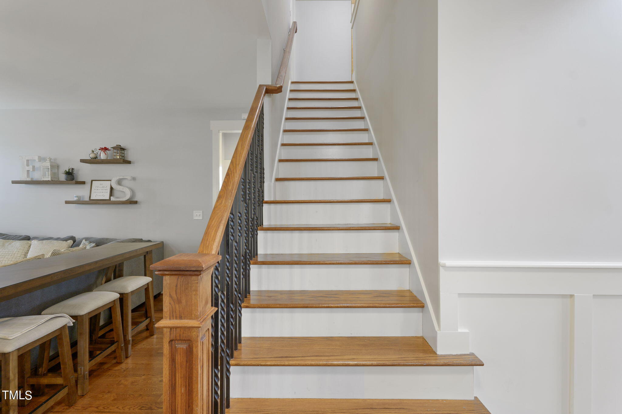 127 Prides Crossing