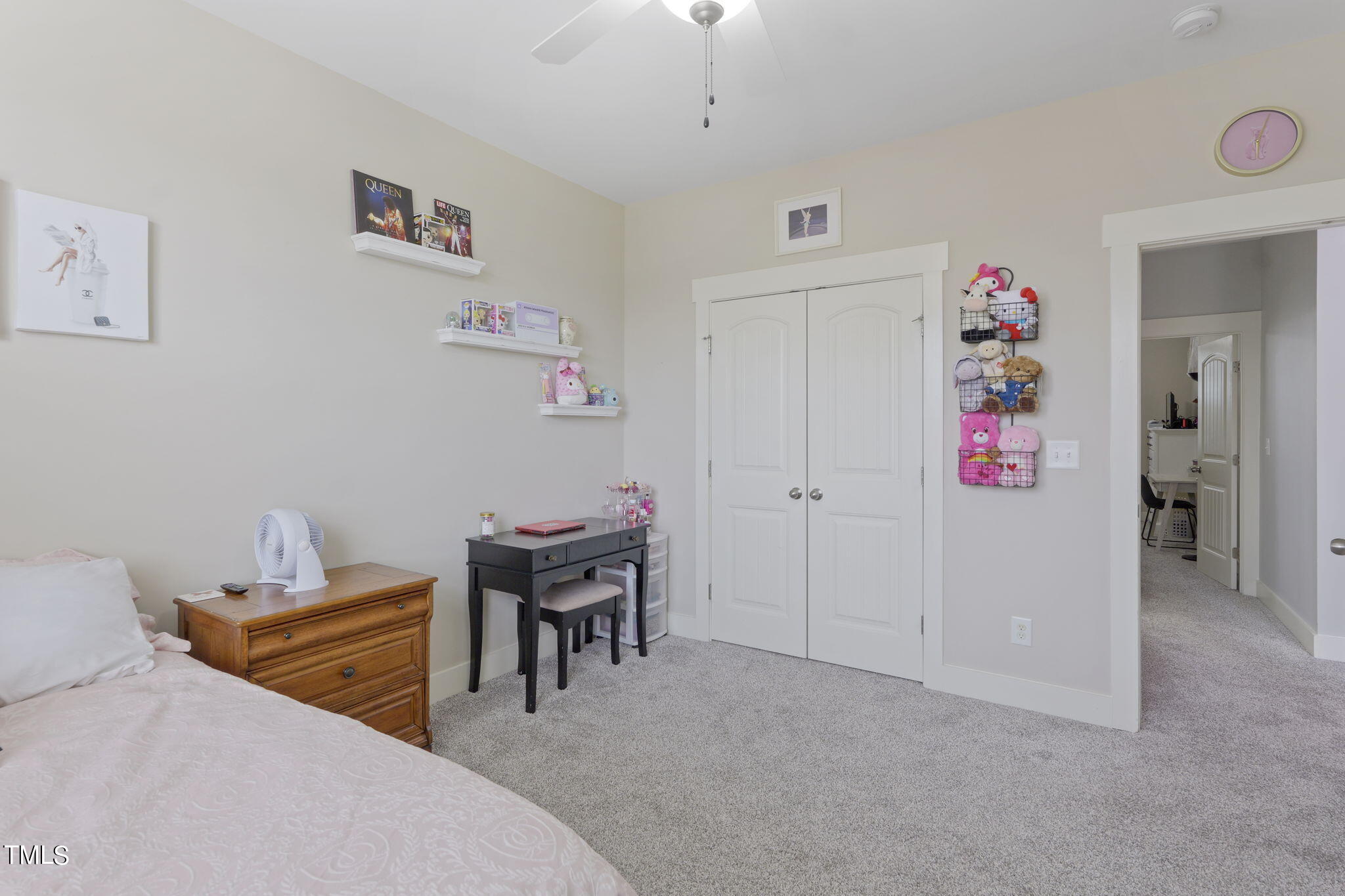 127 Prides Crossing