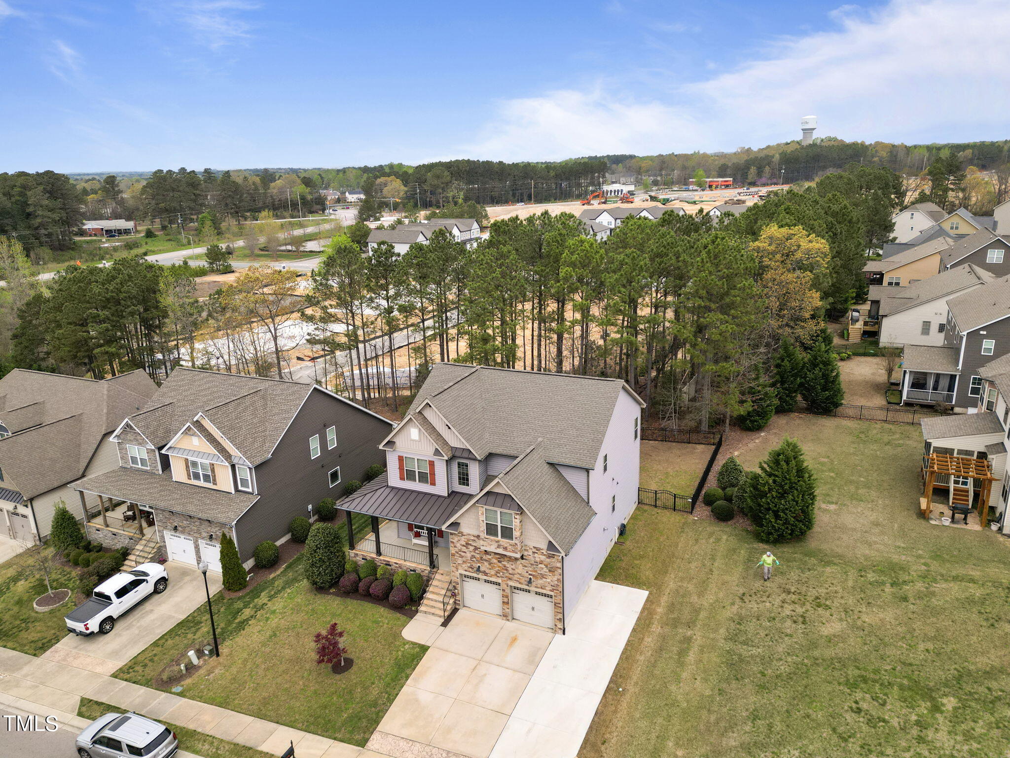 127 Prides Crossing