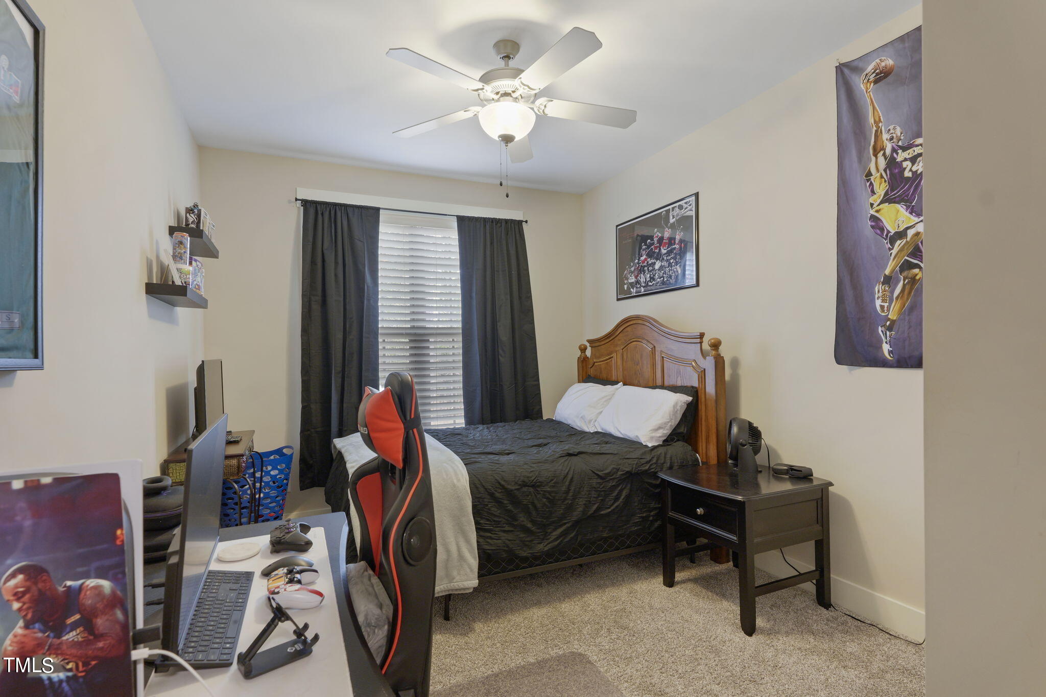 127 Prides Crossing