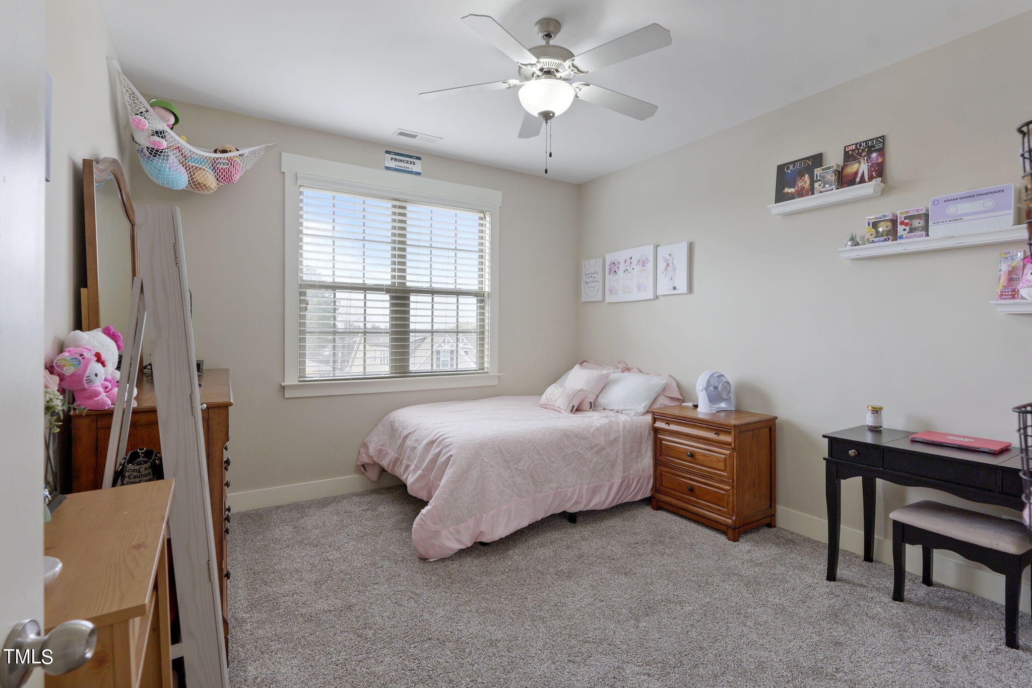 127 Prides Crossing