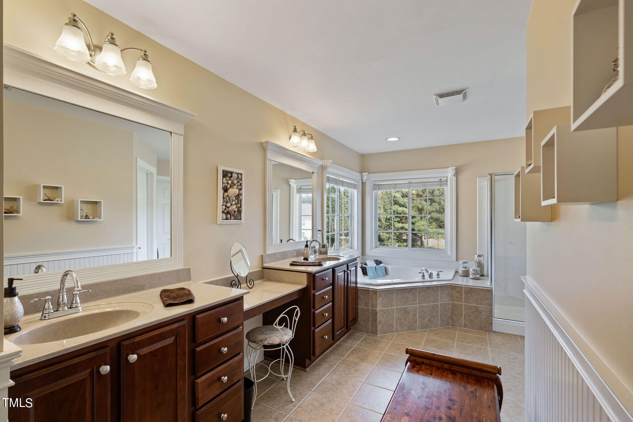 1100 Virginia Water Drive