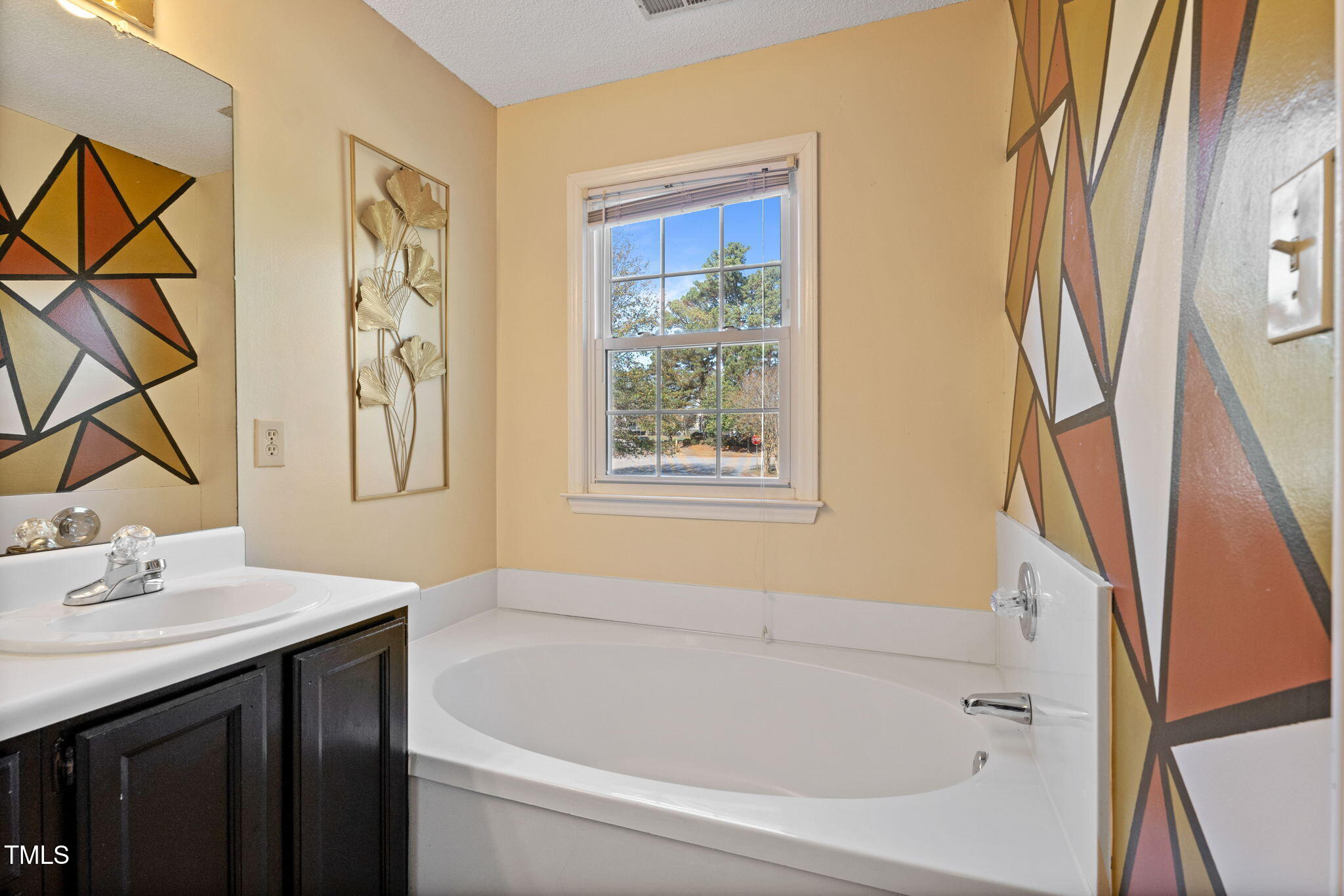 4304 Dinwiddie Court