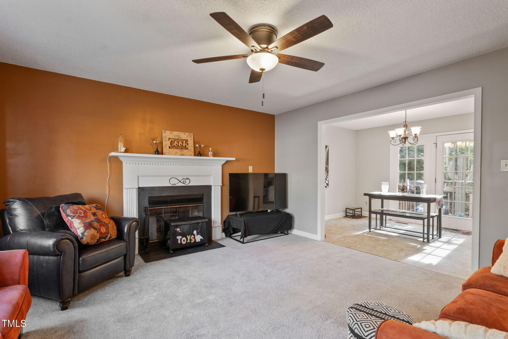 4304 Dinwiddie Court