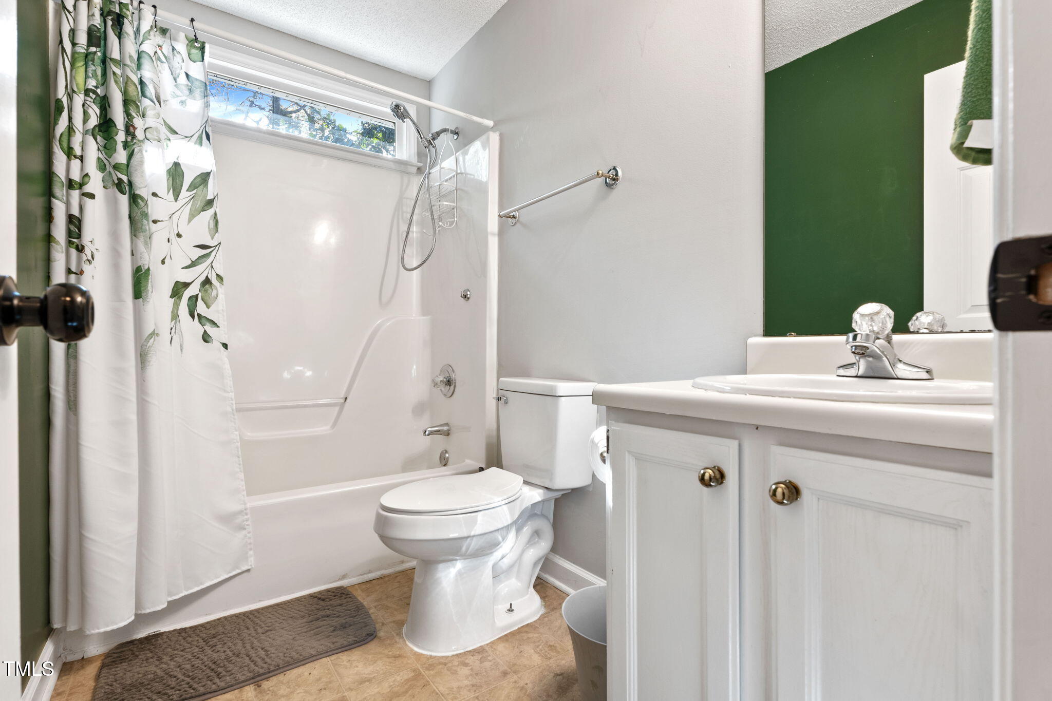 4304 Dinwiddie Court