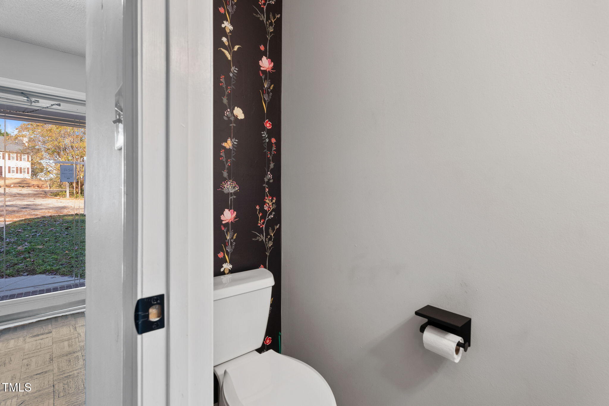 4304 Dinwiddie Court