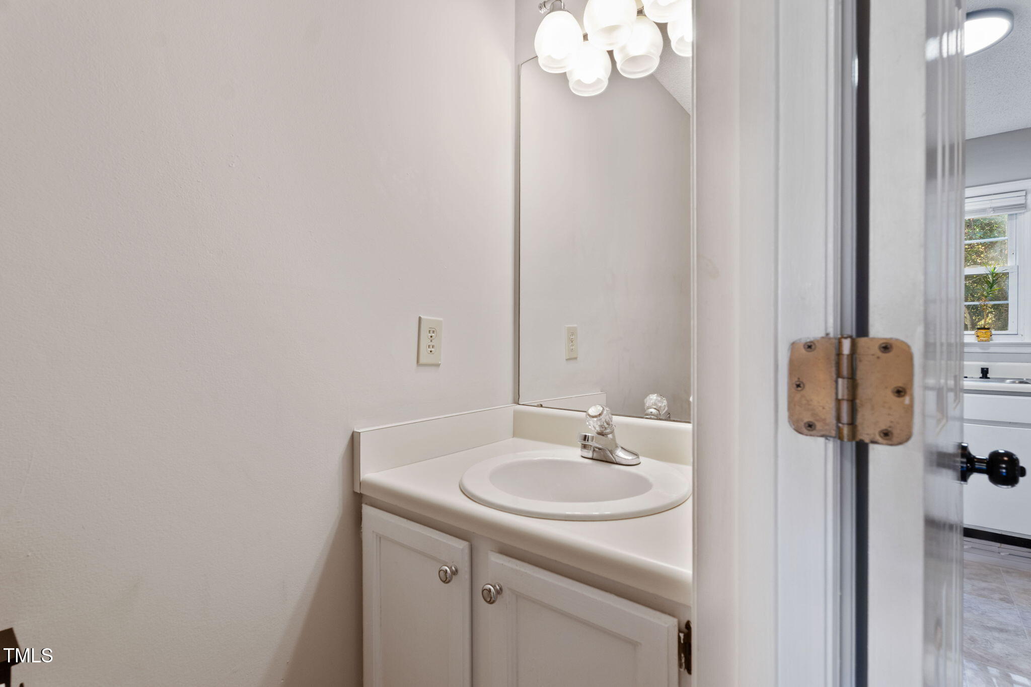 4304 Dinwiddie Court