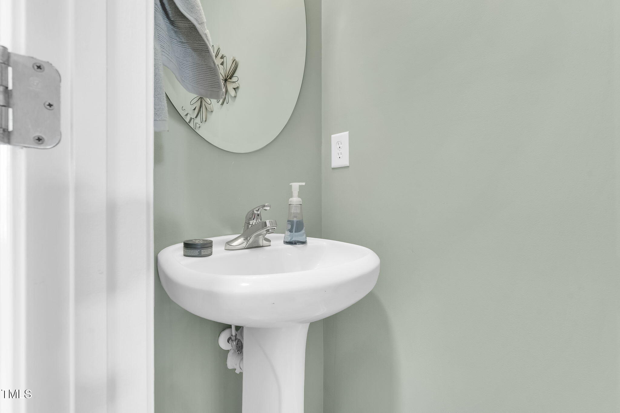 6817 Osprey Landing Drive