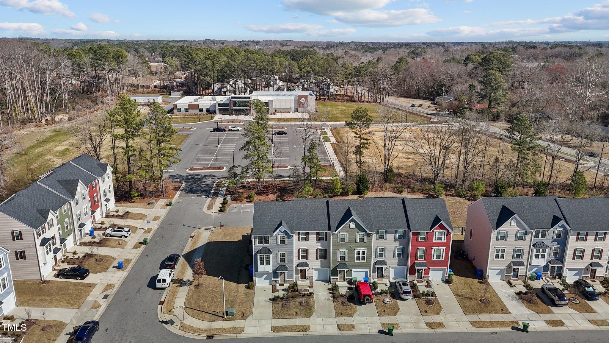 905 Arnold Place Drive