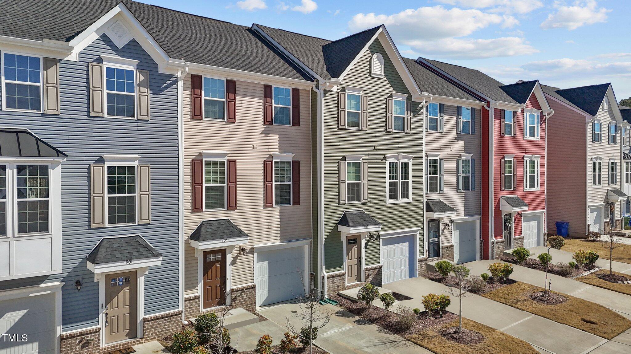 905 Arnold Place Drive
