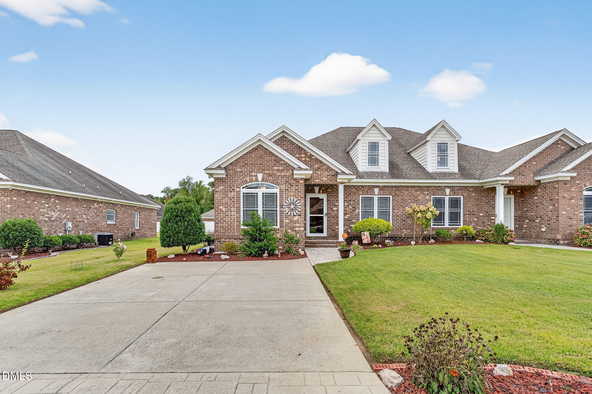 128 Bridgeport Court